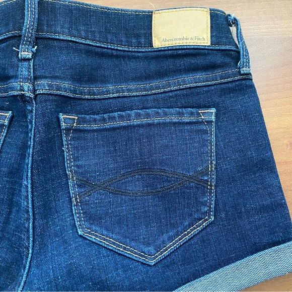 Abercrombie & Fitch Low Rise Short Size 2/26 - Picture 2 of 8